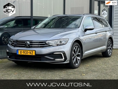 Volkswagen PASSAT 1.4 TSI GTE Business PANO/TREKH/CARPL/ACC