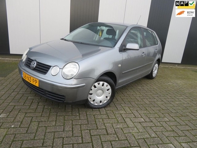 Volkswagen Polo 1.4-16V Athene