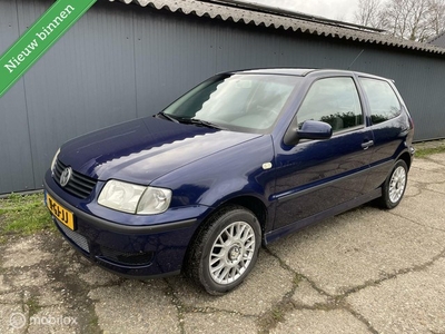 Volkswagen Polo 1.4-16V Trendline