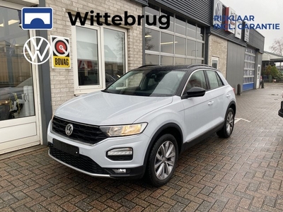 Volkswagen T-Roc 1.5 TSI Style / AUTOMAAT/ PANO/ CAMERA/