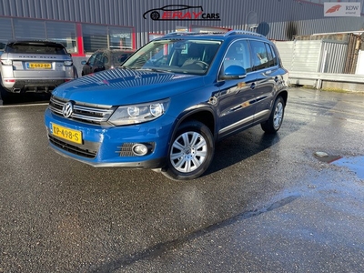 Volkswagen Tiguan 1.4 TSI Sport&Style R-line Edition /