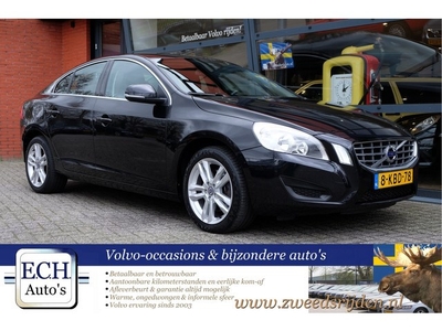 Volvo S60 T3 150 pk Automaat Momentum, Navi, 17 inch