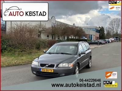 Volvo V70 2.5T 210PK MOMENTUM FACELIFT CLIMA/CRUISE/LEDER!