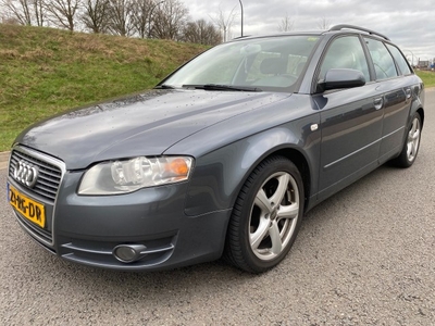 Audi A4 3.2 FSI Q. PRO LINE