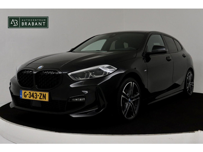 BMW 1-serie 118i Executive Edition Automaat (NAVIGATIE, CLIMA, CARPLAY, DIGITALE COCKPIT, DEALER ONDERHOUDEN, 1e EIGENAAR)