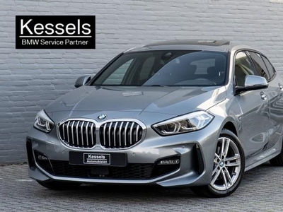 BMW 1-serie 118i / M-Sport Panoramadak Stoelverwarming LED