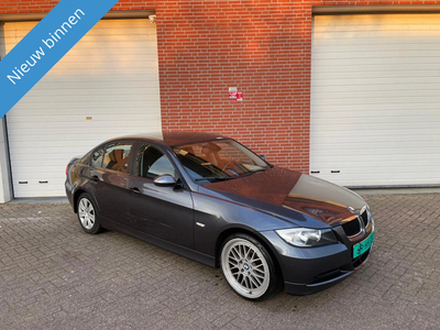 BMW 3 Serie 318i 6-BAK/CLIMATE/19