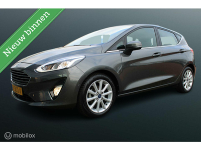 Ford Fiesta 1.0 EcoBoost 100 PK Titanium Pdc Voor + achter + camera, Navi + App connect, Cruise, Clima