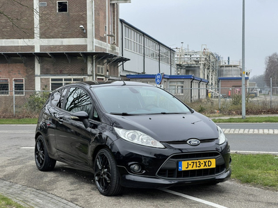 Ford Fiesta 1.4 Titanium | ST Line | Black & Black | APK 2-2025