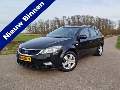 Kia Cee'd Sporty Wagon 1.4 CVVT Seven / Airco / Navigatie / Cruise Control / Achteruitrij CameraTrekhaak / LMV 16