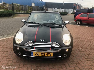 Mini Cabrio 1.6 Cooper Sidewalk incl. 6 maanden garantie. Prijs zonder garantie € 9.000,00