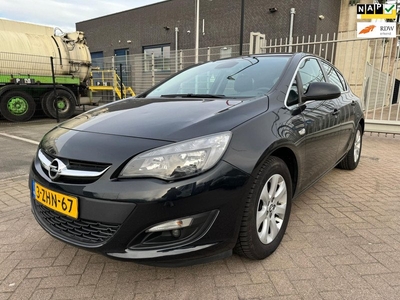 Opel Astra 1.4 Business + AIRCO/NAP