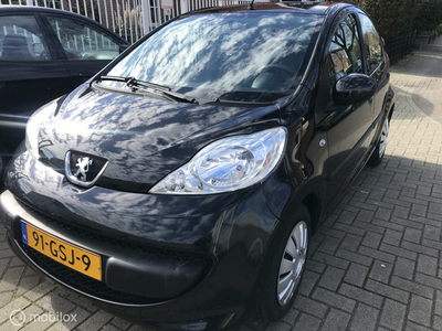 Peugeot 107 1.0-12V XS