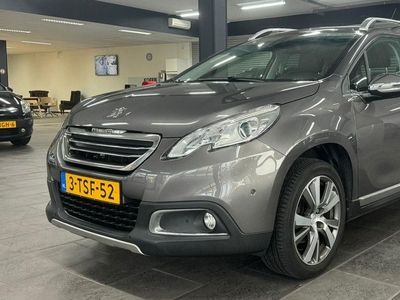 Peugeot 2008 1.6 VTi Féline panoramadak navigatie leer clima cruise controle lm-velgen pdc trekhaak Apk 14-10-2024