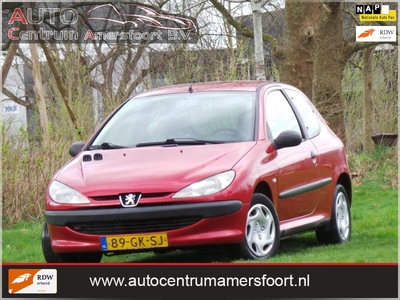 Peugeot 206 1.1 XR