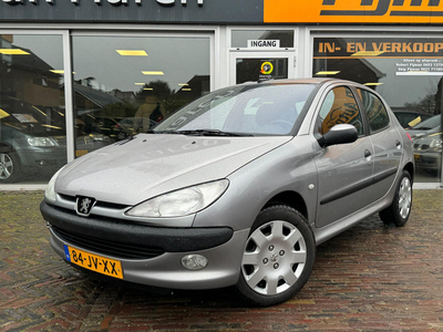 Peugeot 206 1.6-16V Gentry/Automaat/apk/Nieuwe banden/Airco/N.A.P./NL Auto