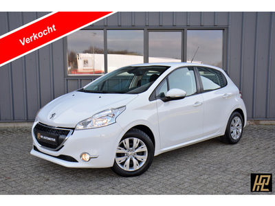 Peugeot 208 1.2 VTi 82pk Envy 5D * Navi * ECC * Cruise * PDC * El. spiegels * Bluetooth * Multifunctioneel stuur * Verkocht * Gehele onderhoudshistorie aanwezig * Distributie nieuw bij 82dkm * Nieuwe APK en mattenset