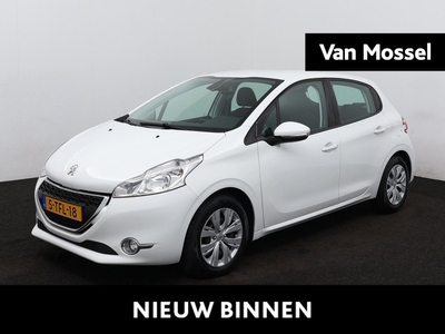 Peugeot 208 1.2 VTi Envy | Navigatie | Trekhaak | Parkeersensoren ahcter