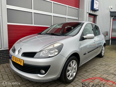 Renault Clio 1.6-16V Dynamique 5drs airco / apk 1-2025!