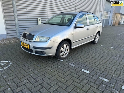 Skoda Fabia Combi 1.4-16V Elegance