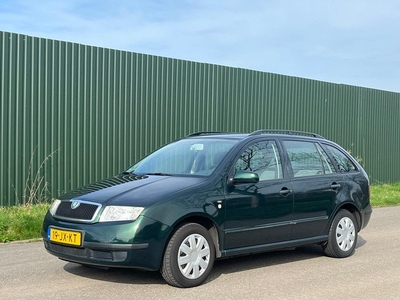 Skoda Fabia Combi 1.4 Comfort dakraam trekhaak