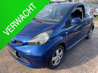 Toyota Aygo 1.0-12V Blue 6 Maand garantie