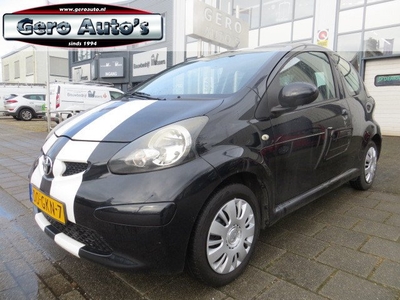 Toyota Aygo 1.0-12V + nederlandse auto 113 dkm cv afstand ,elec ramen stbkr