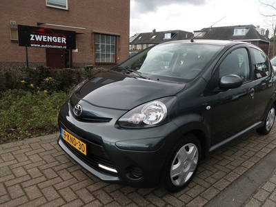 Toyota Aygo 1.0 VVT-i |AIRCO|BLUETOOTH|LED|5-DEURS|ORIGINEEL NEDERLANDS|GOED ONDERHOUDEN