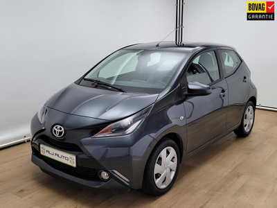 Toyota Aygo 1.0 VVT-i x-play | Parkeercamera | Cruisecontrol | 5 deurs | Bluetooth audio | NL dealerauto