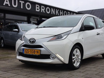 Toyota Aygo 1.0 VVT-i X-PURE | NAVI | CAMERA | 1e EIGENAAR!