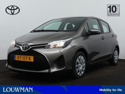 Toyota Yaris 1.3 VVT-i Business Plus | 1e Eigenaar | Navigatie | Parkeercamera | waalwijk