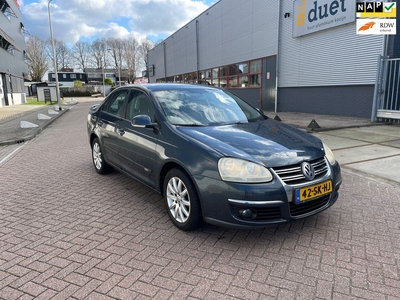 Volkswagen Jetta 1.6 Trendline Clima Airco 5 DR