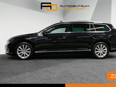 Volkswagen Passat Variant 1.4 TSI GTE Highline / Orig. Nederlands / Virtual Cockpit / Panoramadak / Trekhaak (afneembaar) / Leder-alcantara / Stoelverwarming / Stoelmassage / Adapt. Cruise / Navigatie / Achteruitrijcamera / Climate Control/