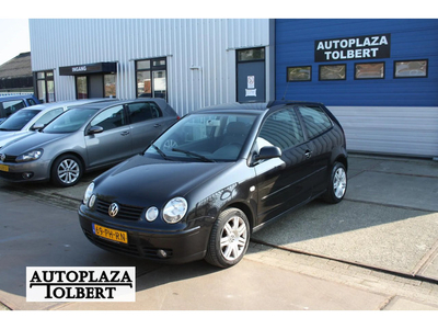 Volkswagen Polo 1.4-16V Athene BJ'04/AIRCO/CRUISE CONTROL