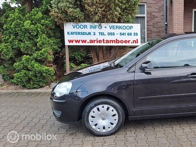 Volkswagen Polo 1.4-16V BIJNA NW STAAT- AIRCO-D RIEM VV