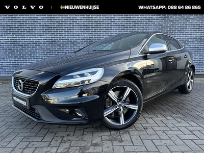 Volvo V40 T4 Automaat Business Sport Luxury | Panoramadak | Trekhaak | Camera | Park pilot | Parkeerverwarming | Keyless