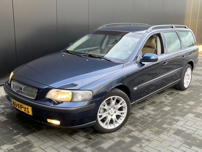 Volvo V70 2.3 T-5 Automaat & Leer 250 pk