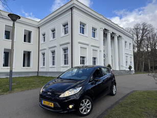 Ford Fiesta 1.25 Ghia 5 DRS, 7.000 KM P/JR!, NIEUW MODEL