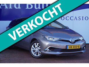 Toyota Auris Touring Sports 1.8 Hybrid Lease Pro / Panorama Navi / Stoelverwarming / leder/alcantara+camera= DECEMBER 2015 = TOP !