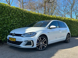 Volkswagen Golf 1.4 TSI PHEV GTE Automaat | Panoramadak | Gray Audio | Navi | Stoelverwarming | Clima | 18