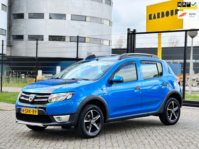 Dacia Sandero 0.9 TCe Stepway Lauréate/NAVI/PSENSOR/BLUETH/AIRCO/CRUISE/