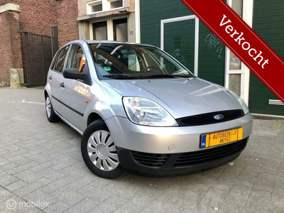 Ford Fiesta 1.3 Ambiente | Trekhaak | Uitstekende staat