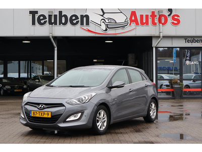 Hyundai i30 1.6 GDI i-Vision Navigatie, Camera, Cruise control, Elektrische ramen