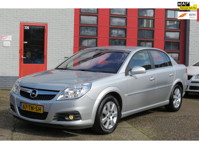 Opel Vectra 1.8-16V Cosmo. AUTOMAAT . 101.000 KM !!