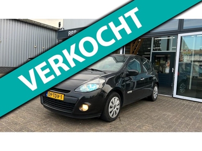 Renault Clio 1.5 dCi Collection 5-deurs climate controle cruise controle cv met afstandsbediening zeer zuinig