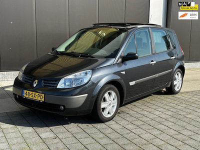 Renault Scénic 2.0-16V Tech Line l nwe Koppeling l Distr+WP vv l Pano l Climate l Cruise l Trekhaak l Keyless Go l