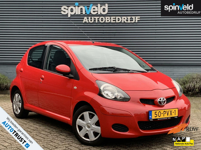 Toyota Aygo 1.0-12V Comfort Navigator BJ`11 NAP BTW Dealer ond. NAVI