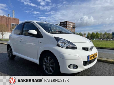 Toyota Aygo 1.0-12V Dynamic Navigator