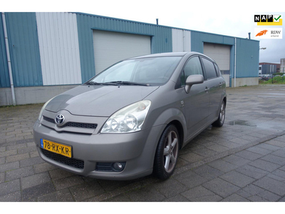 Toyota Corolla Verso 2.2 D-4D Luna 7p. - clima - trekhaak - lm velgen -cruise