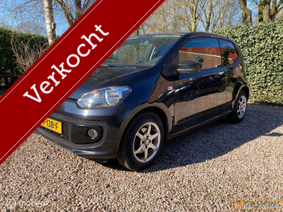 Volkswagen Up! 1.0 stoelverwarming/Bluetooth/airco/navigatie